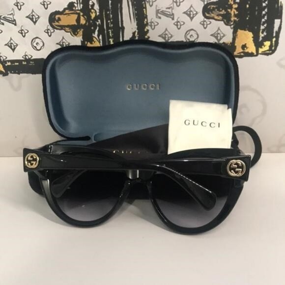 New Authentic Gucci GG0877S 001 Black Soft Cat-Eye Sunglasses Grey Gradient Lens - Picture 11 of 11